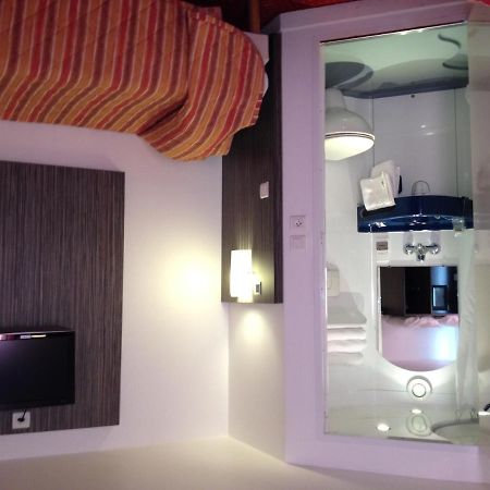 Fasthotel Toulon 쿠어스 외부 사진