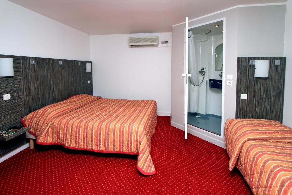Fasthotel Toulon 쿠어스 외부 사진