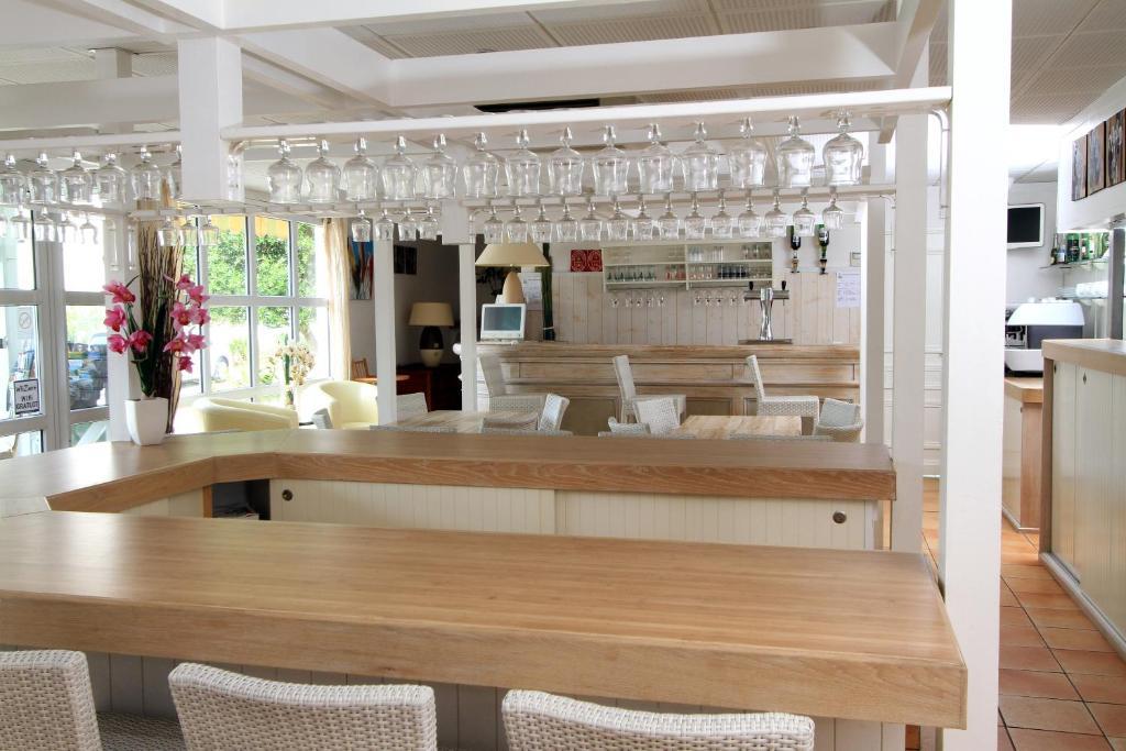 Fasthotel Toulon 쿠어스 외부 사진